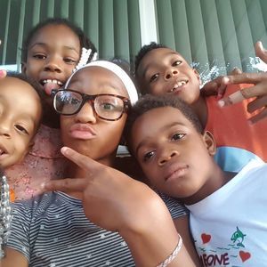 Meet your Posher, Alice